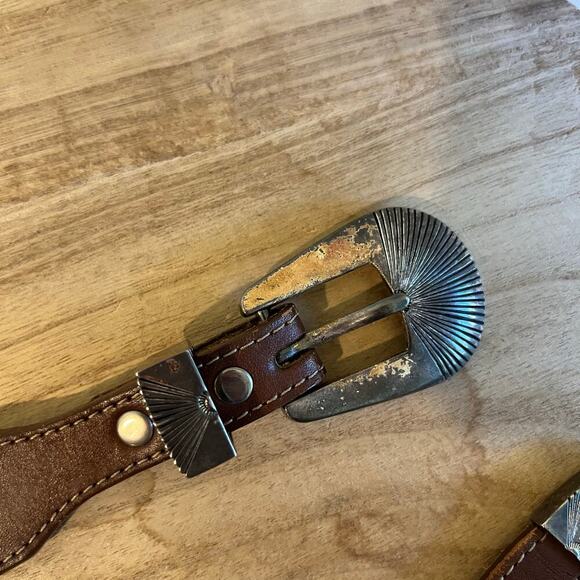 Leegin 1990 USA Brown Genuine Leather Animal Studded Western Belt Size Small - Picture 11 of 15